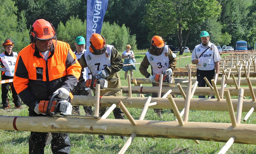Руководитель департамента Минпромторга России Владимир Потапкин посетил финал чемпионата «Лесоруб-2017»