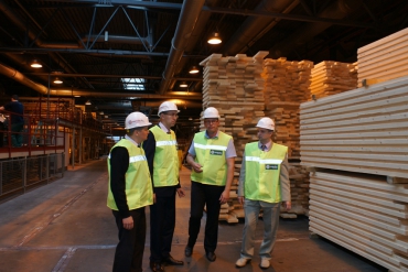 Заместитель Губернатора области Михаил Глазков  посетил лесопромышленные предприятия Сокольского района